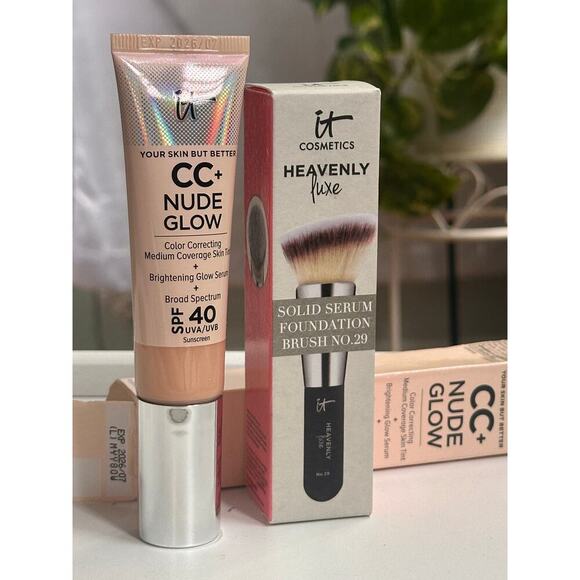 IT cosmetics BUNDLE fair beige foundation with serum brush - Picture 2 of 5